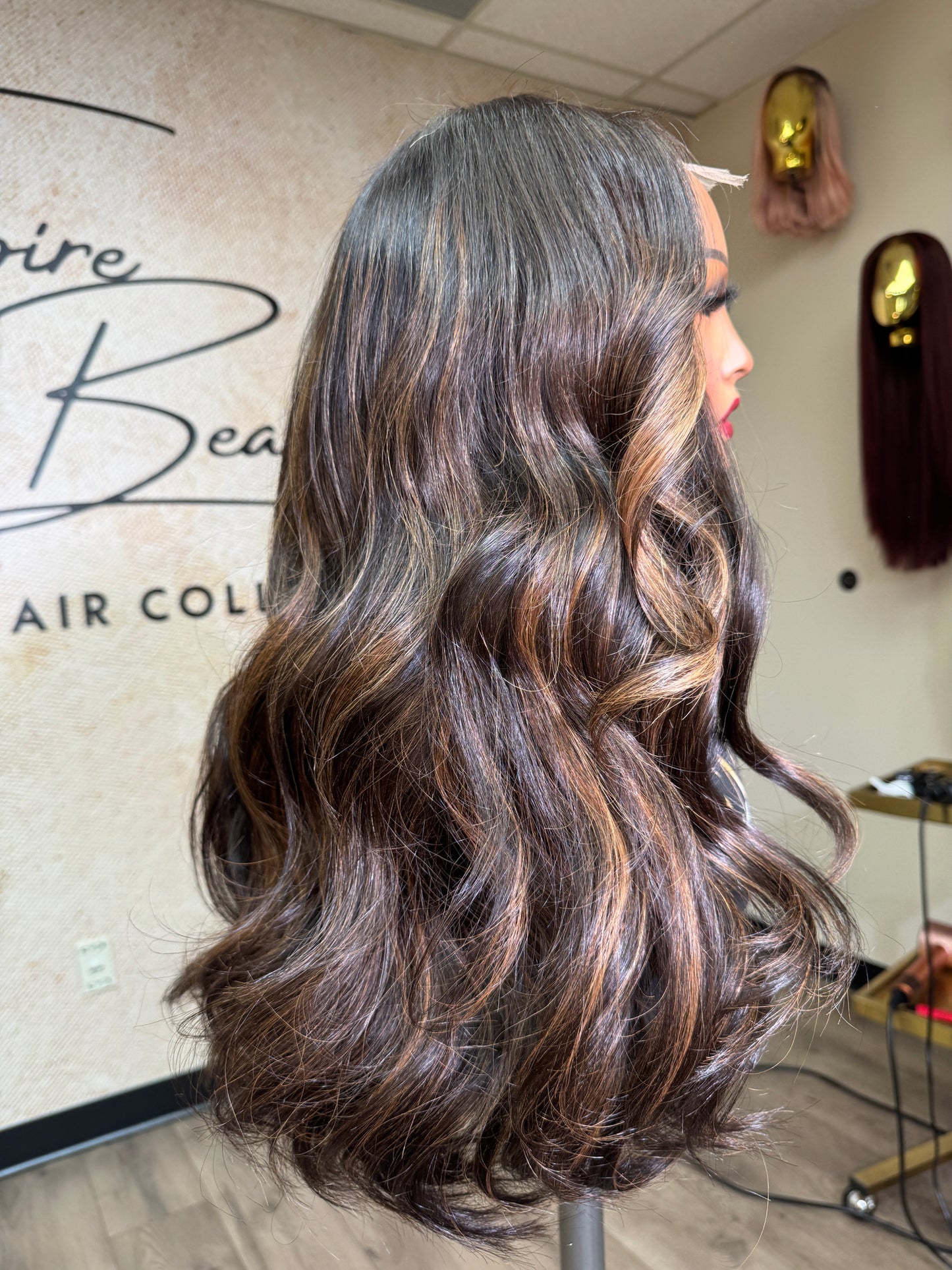 20" Virgin Bodywave Size 22.5 ”(M/L) Highlighted Unit