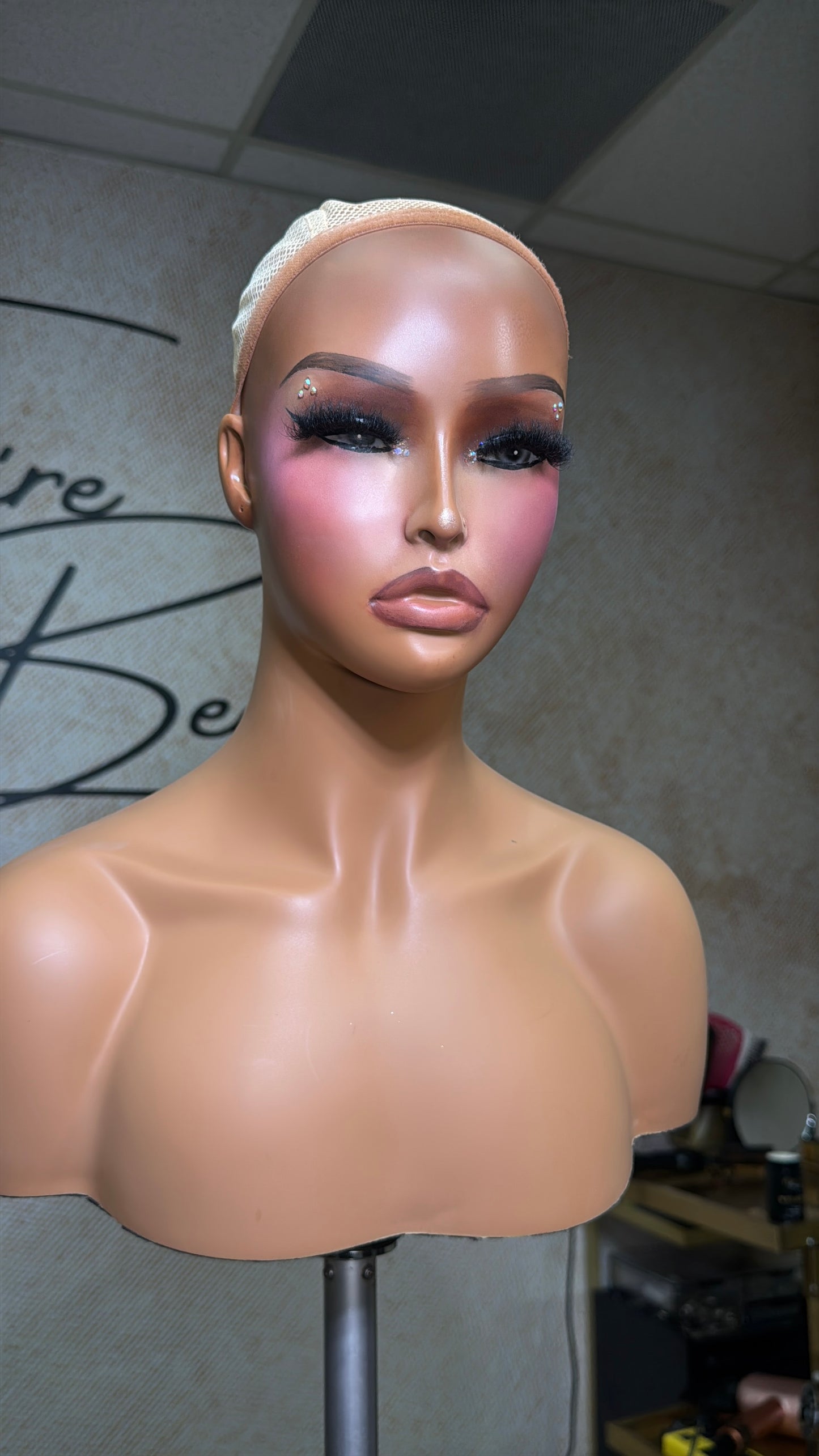 GLAMMIE FULL GLAMMED MANNEQUIN HEAD (Style 2)