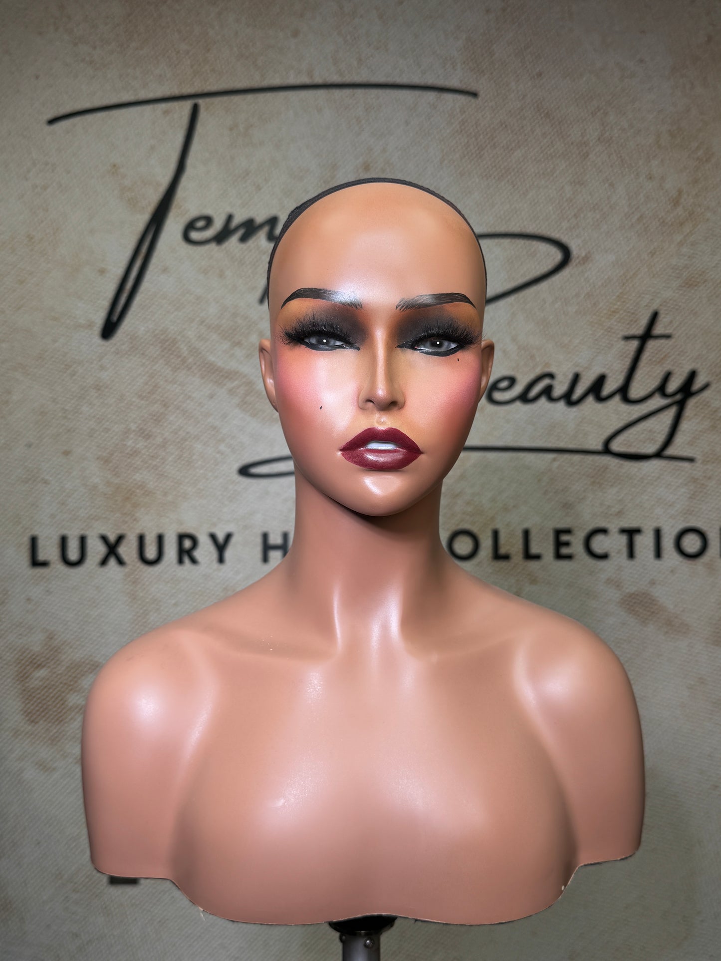 GLAMMIE FULL GLAMMED MANNEQUIN HEAD (Style 2)