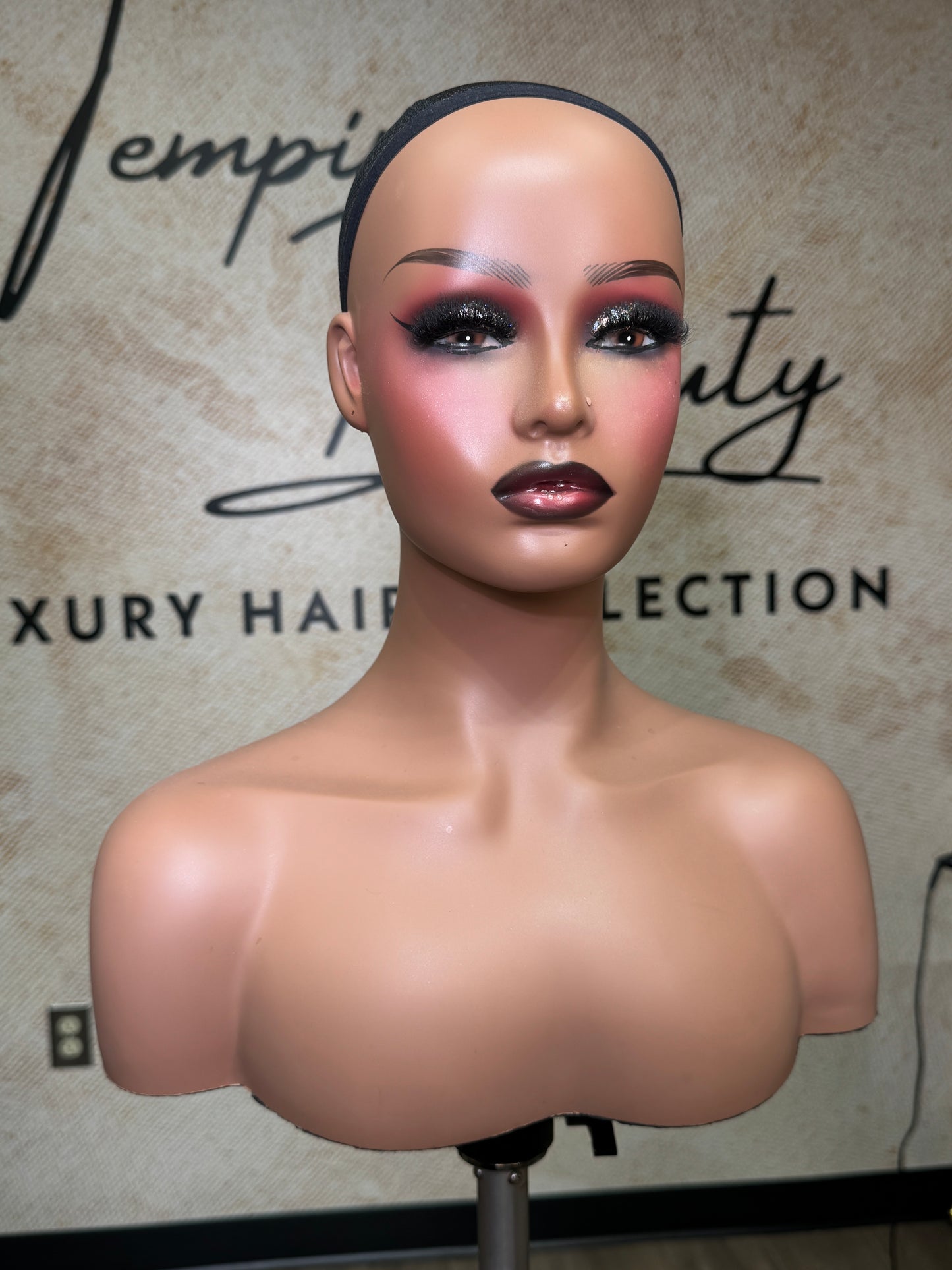 GLAMMIE FULL GLAMMED MANNEQUIN HEAD (Style 3)